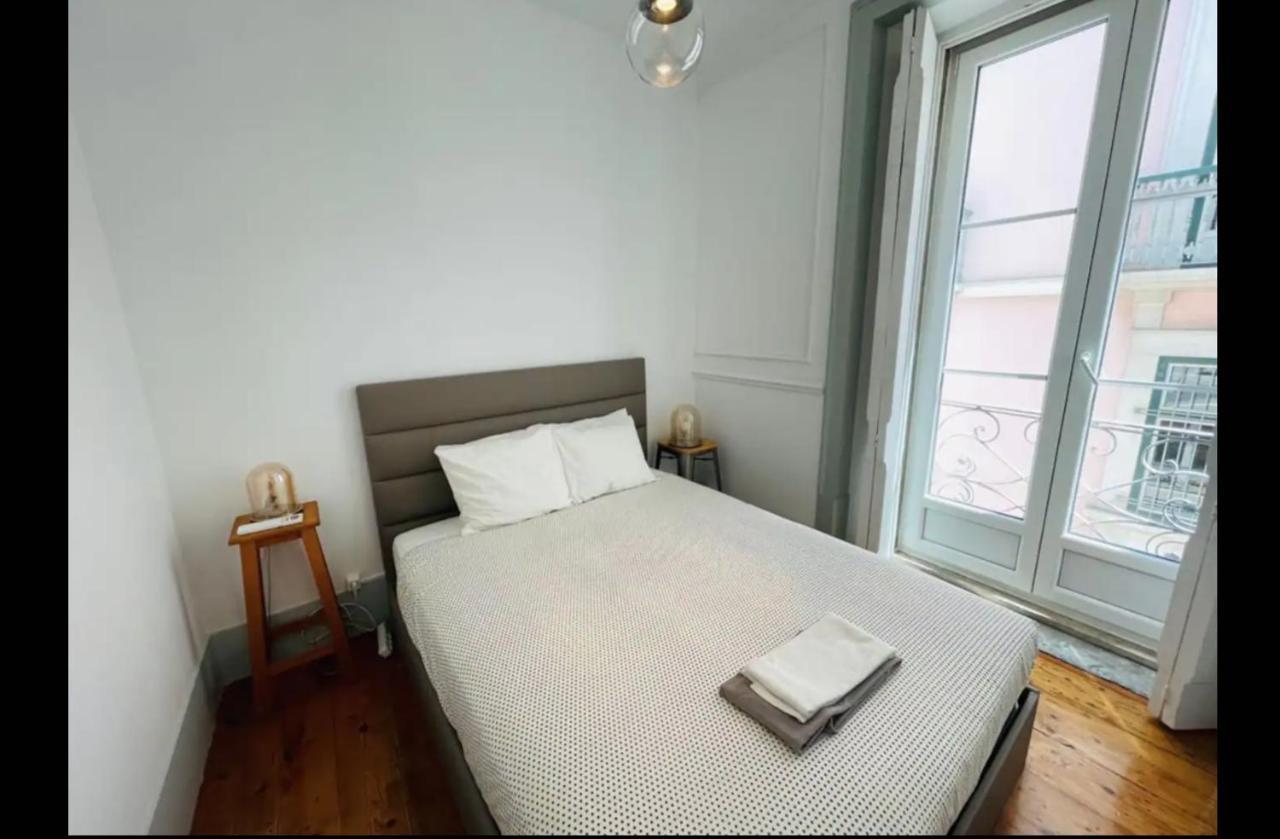 Beautiful And Stylish 5br In The Heart Of Chiado Lejlighed